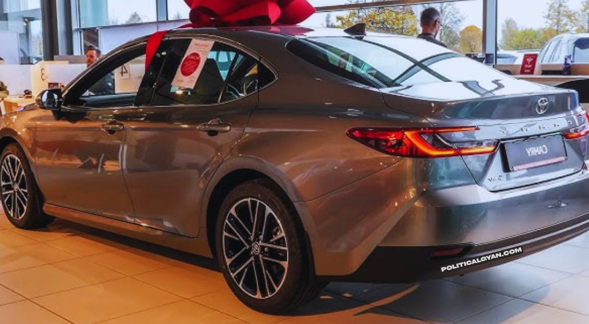 Toyota Camry: